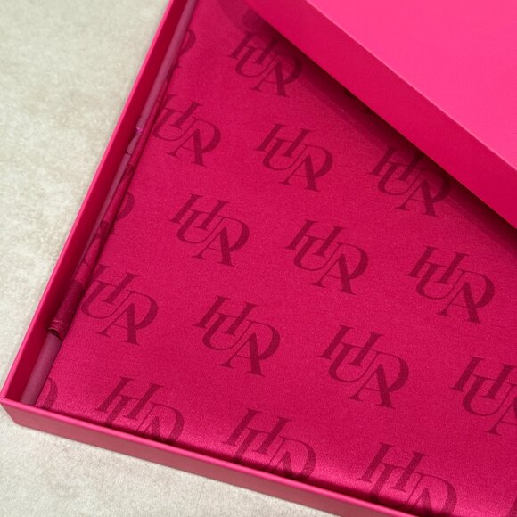 Huda Beauty Power Pink Logo Scarf 53x53cm Polyester - Picture 2 of 3